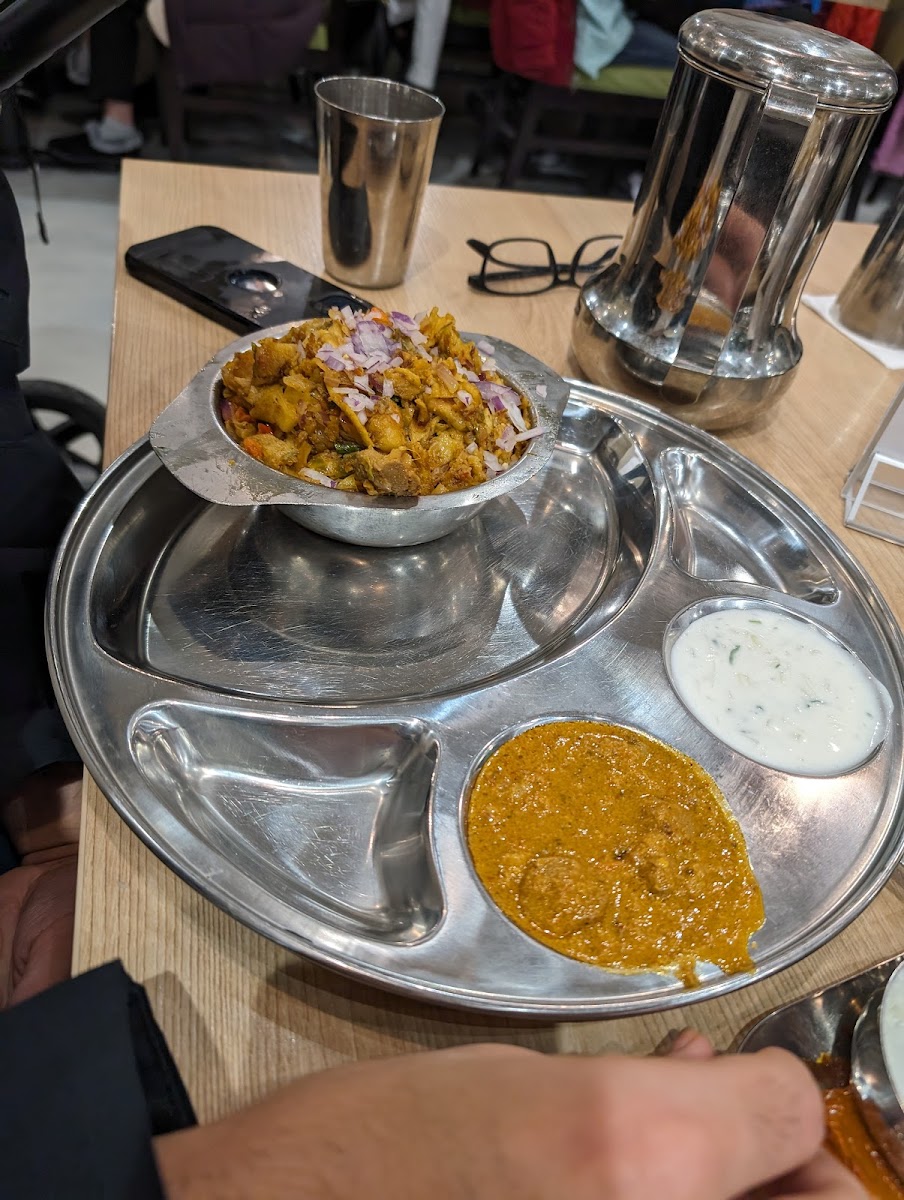 Maruthi Restaurants - Maruthi Combos